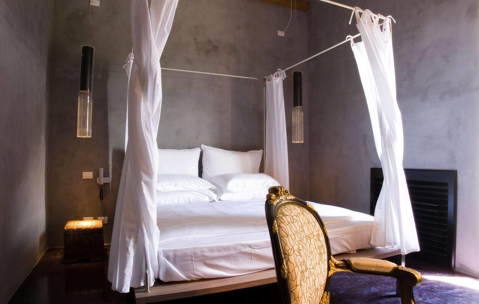 Caol Ishka Hotel Syracuse Екстер'єр фото